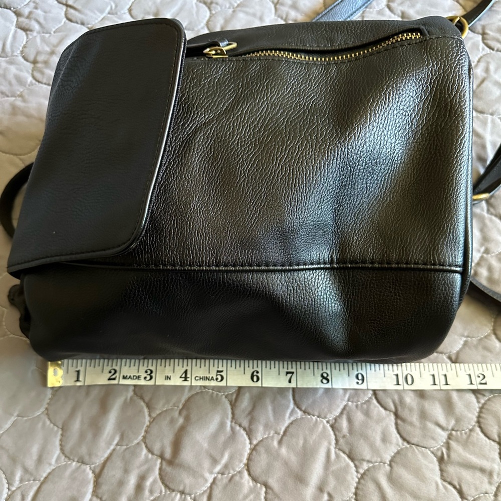 NWOT Universal Thread backpack purse - Picture 5 of 10